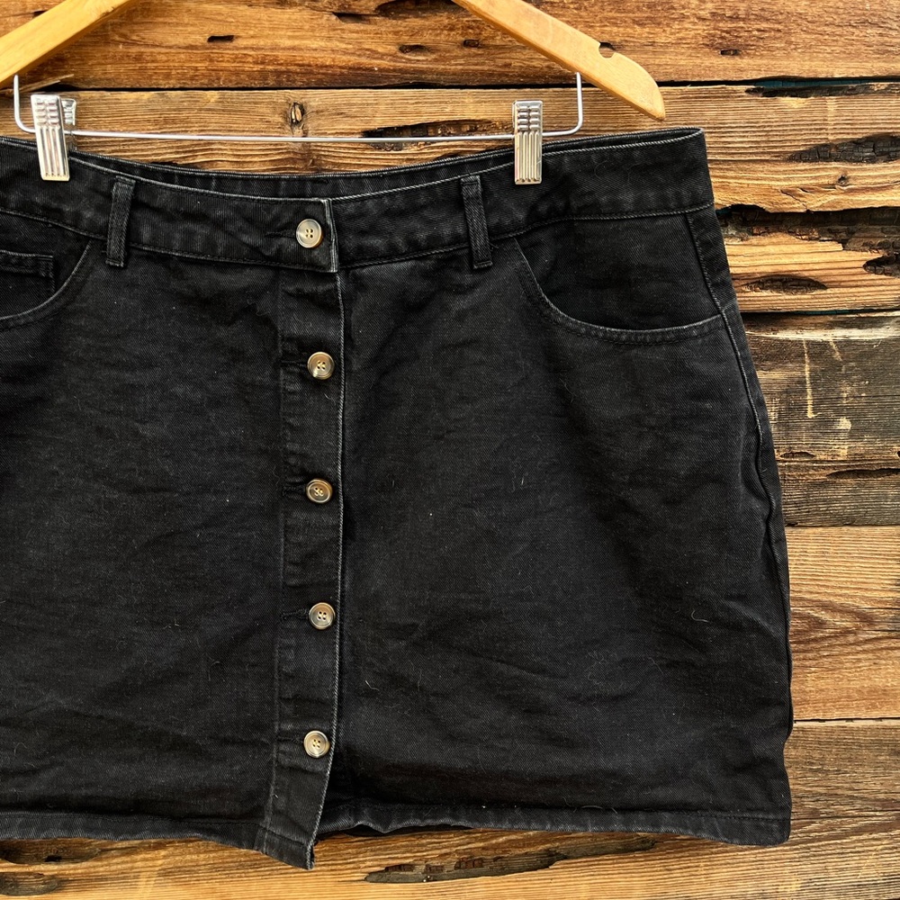 SHEIN | Black Denim Button Mini Skirt 2XL